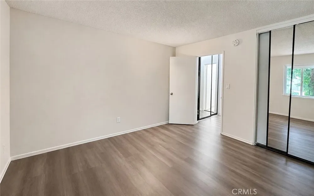 18307 Burbank Boulevard #131 Tarzana, CA 91356