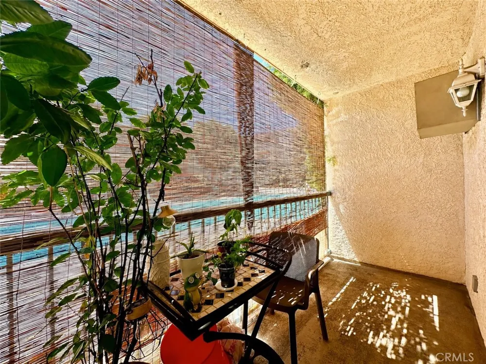 18307 Burbank Boulevard #131 Tarzana, CA 91356