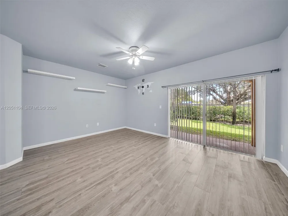 8306 Santa Monica Ave Tamarac, FL 33321