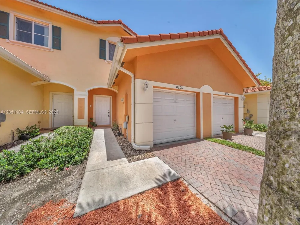 8306 Santa Monica Ave Tamarac, FL 33321
