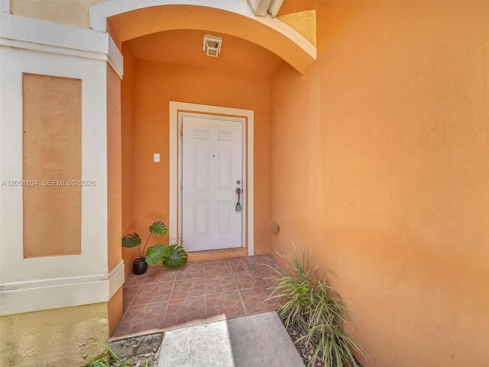 8306 Santa Monica Ave Tamarac, FL 33321
