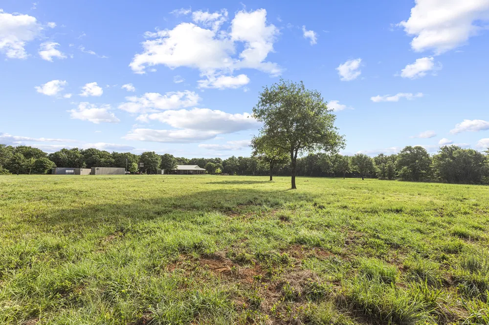 10371 State Hwy 148 Jacksboro, TX 76458