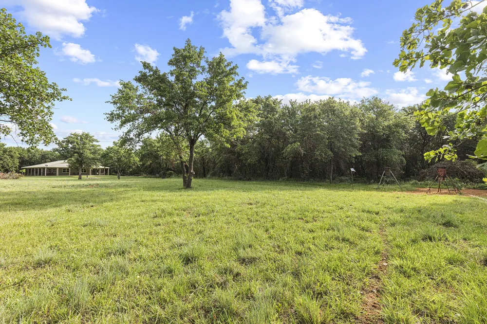 10371 State Hwy 148 Jacksboro, TX 76458