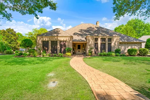 2850 Willow Bend