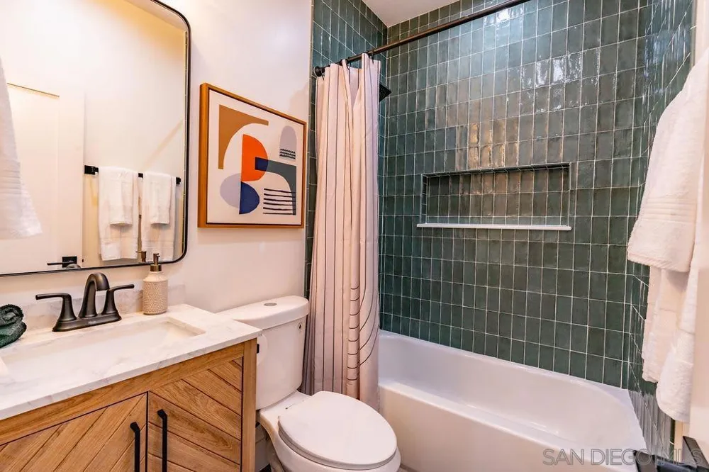 725 Pennsylvania Ave #727-1 San Diego, CA 92103