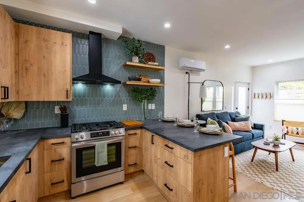 725 Pennsylvania Ave #727-1 San Diego, CA 92103