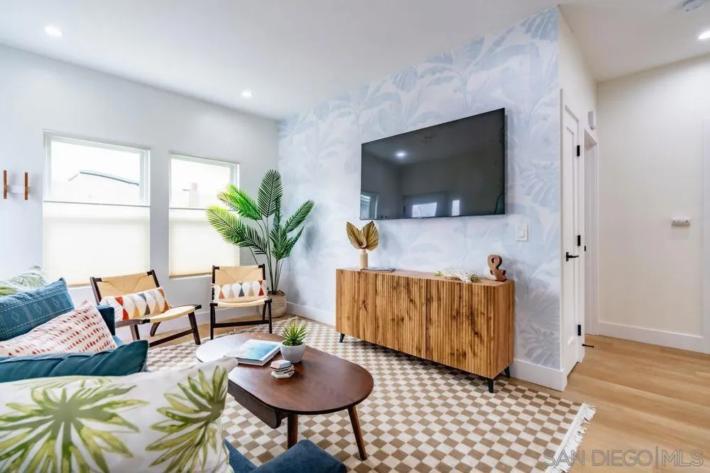 725 Pennsylvania Ave #727-1 San Diego, CA 92103