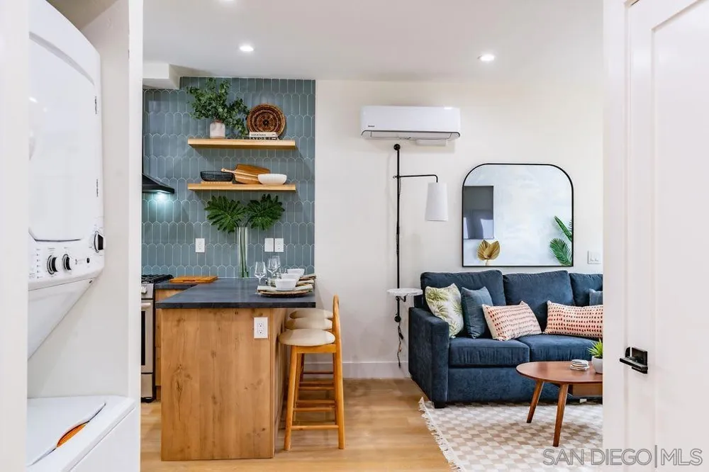 725 Pennsylvania Ave #727-1 San Diego, CA 92103