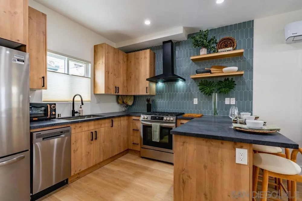 725 Pennsylvania Ave #727-1 San Diego, CA 92103