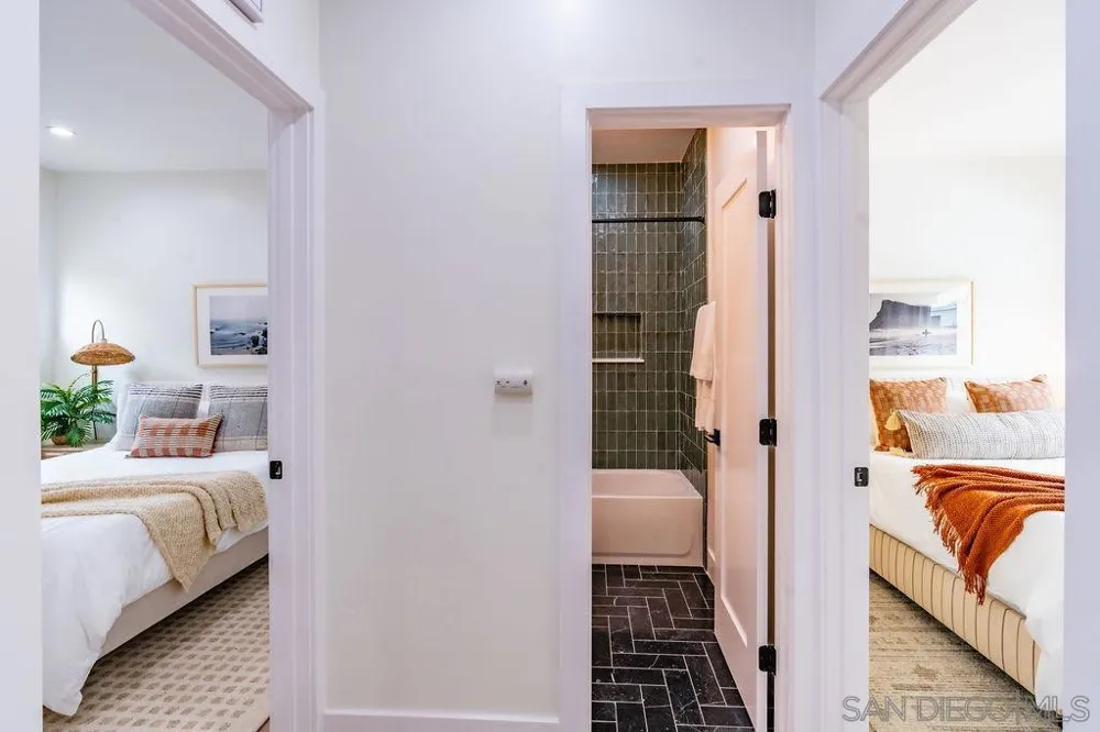725 Pennsylvania Ave #727-1 San Diego, CA 92103