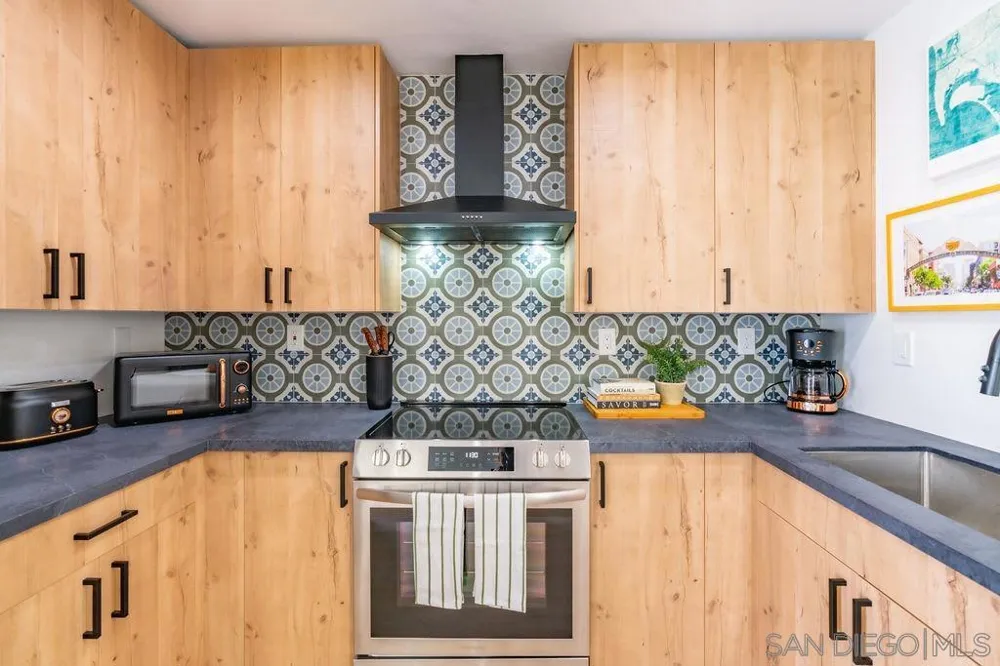 725 Pennsylvania Ave #731 San Diego, CA 92103