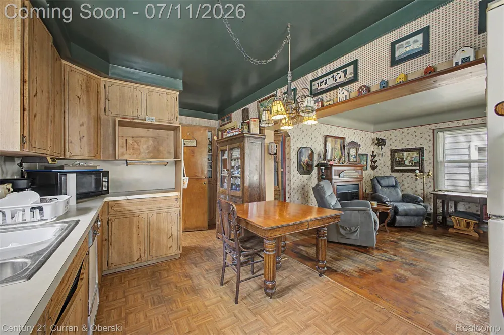 15979 Norborne Redford Charter Township, MI 48239