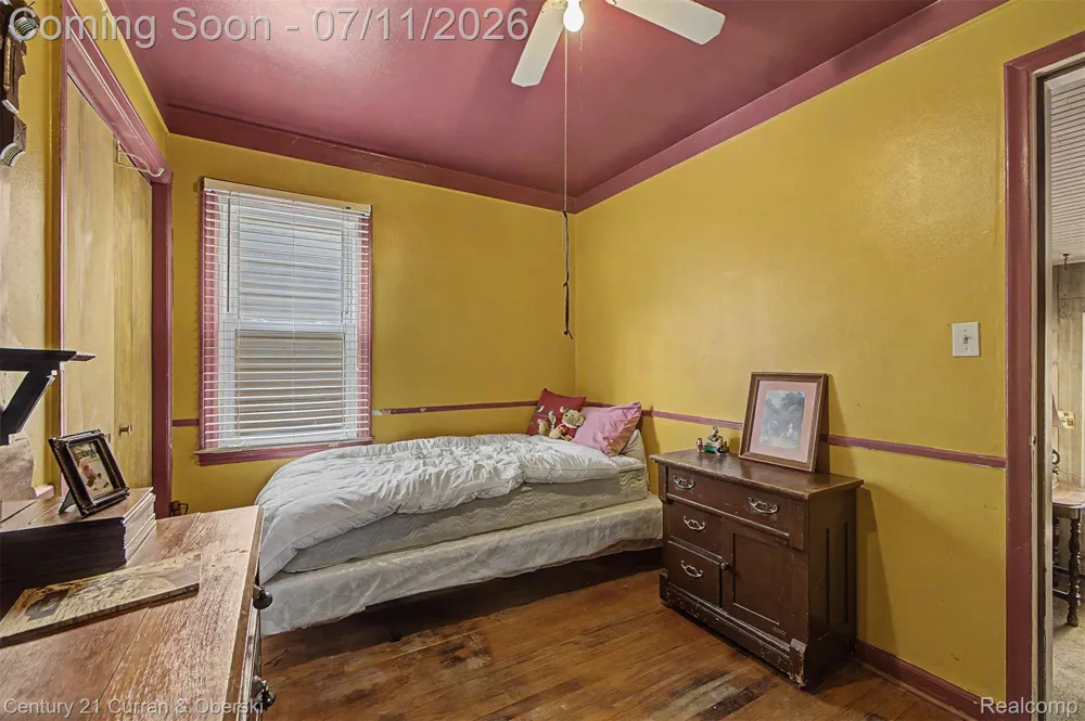 15979 Norborne Redford Charter Township, MI 48239