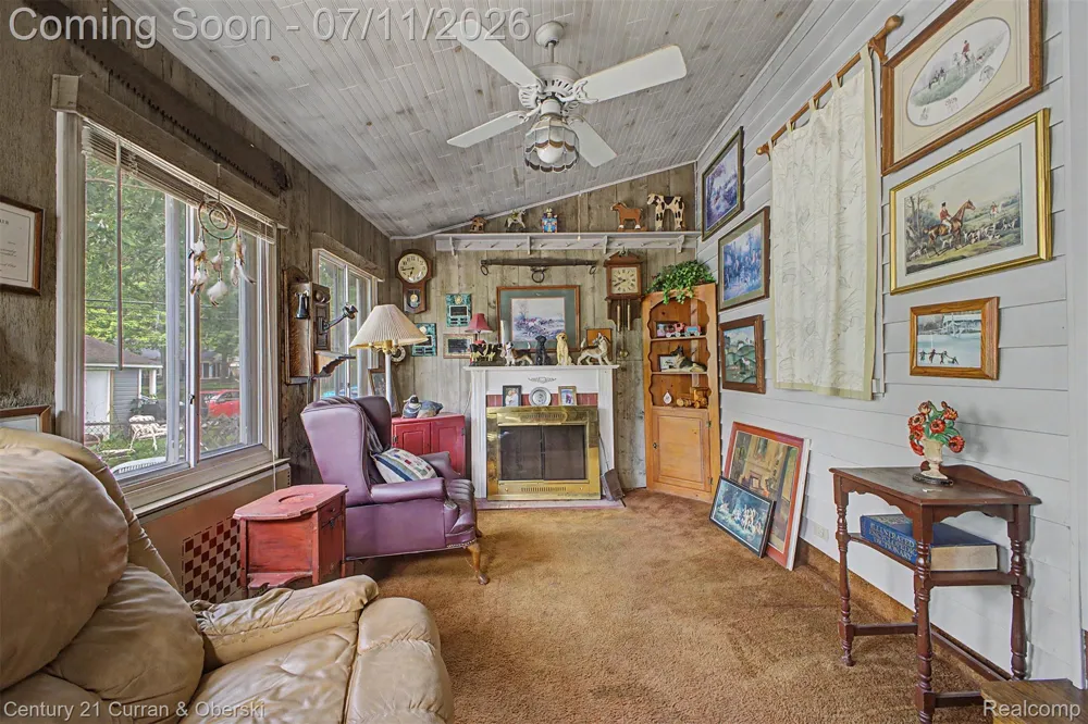 15979 Norborne Redford Charter Township, MI 48239
