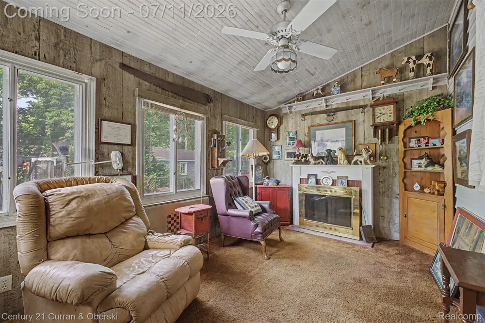 15979 Norborne Redford Charter Township, MI 48239