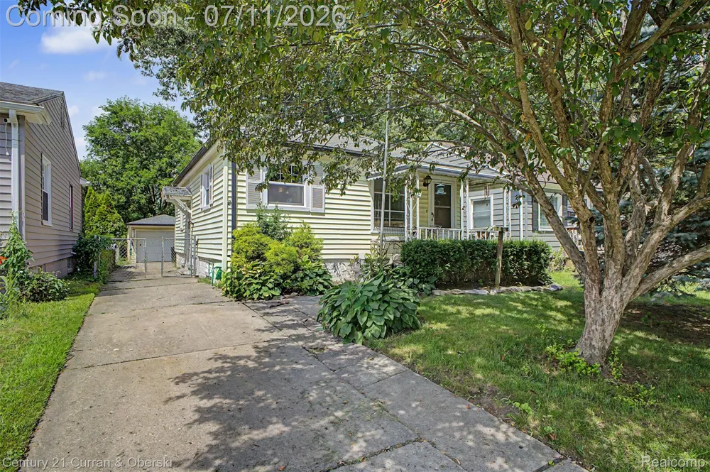 15979 Norborne Redford Charter Township, MI 48239