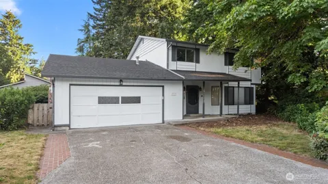 1717 Governor Stevens Court SE
