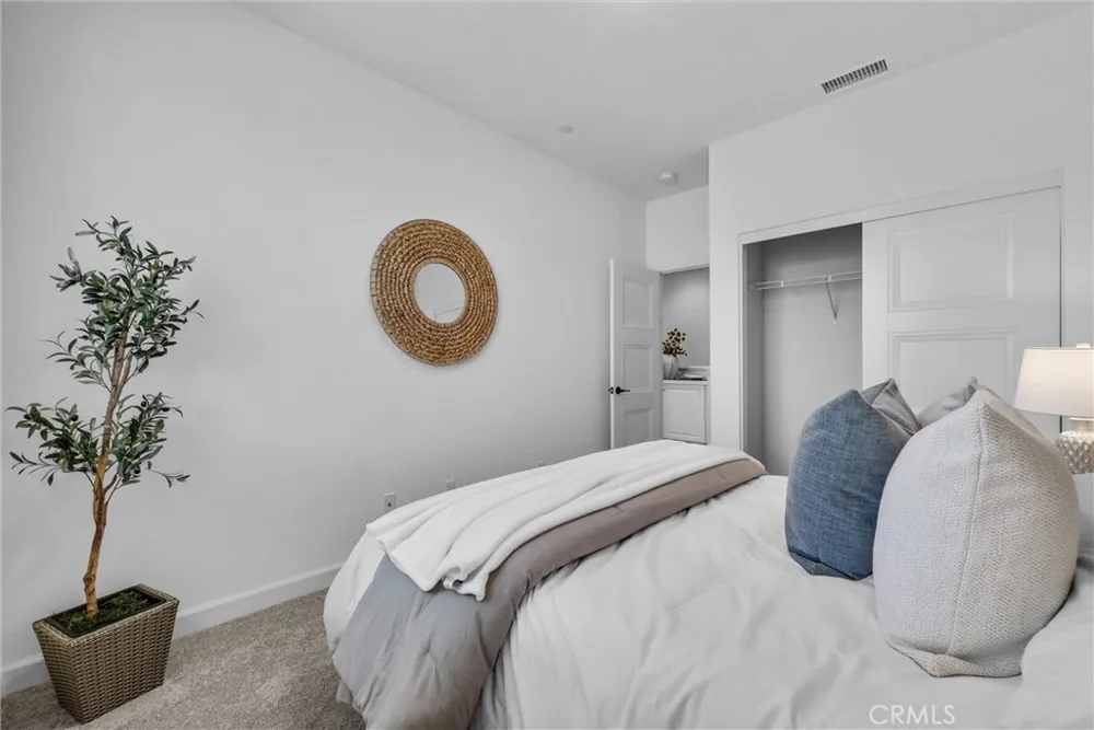 3662 E Moonlight #82 Ontario, CA 91761