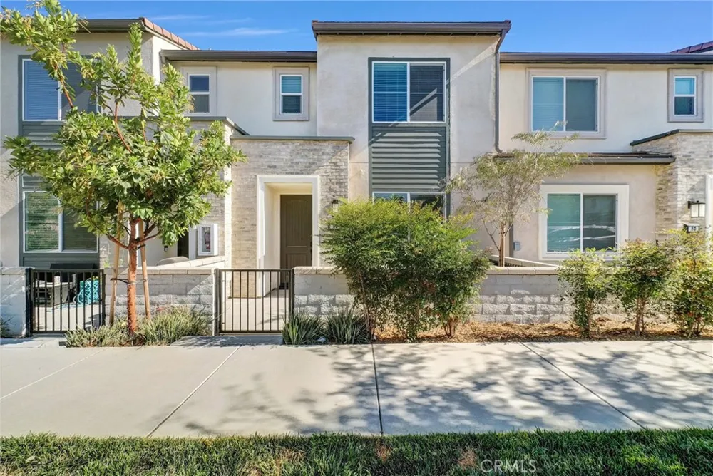 3662 E Moonlight #82 Ontario, CA 91761