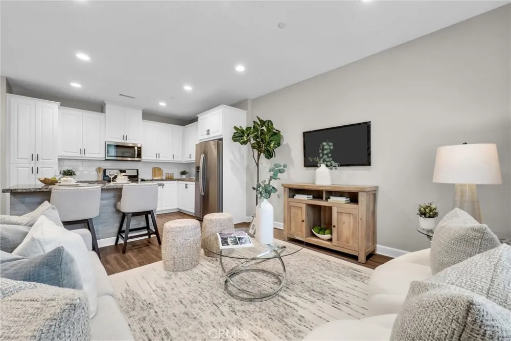 3662 E Moonlight #82 Ontario, CA 91761
