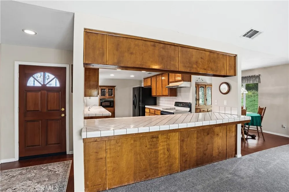 30904 Long Point Drive Canyon Lake, CA 92587