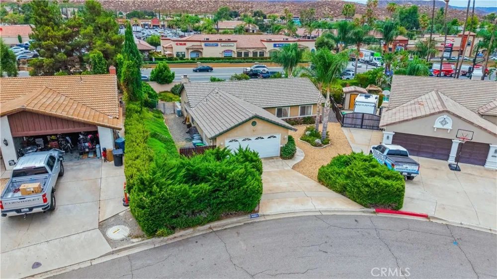 30904 Long Point Drive Canyon Lake, CA 92587