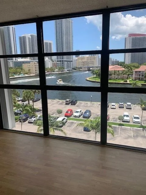 200 Leslie Drive #626 Hallandale Beach, FL 33009
