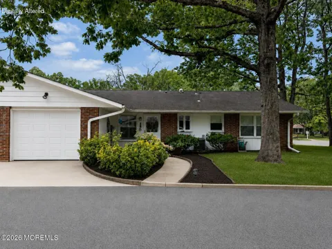 600 Lake Point Drive