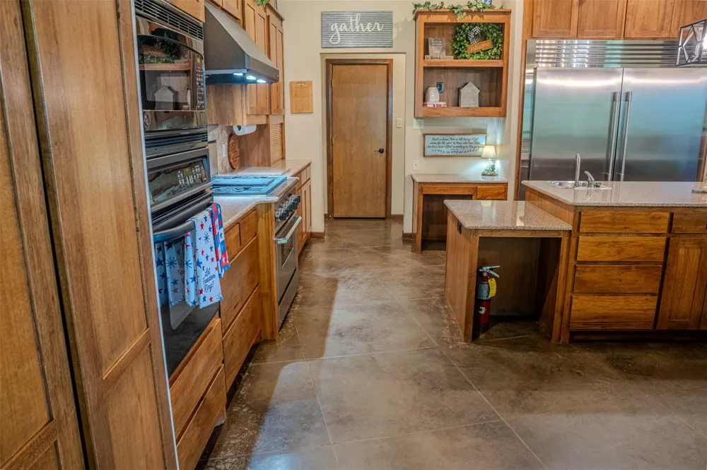 263 County Road 1602 Linden, TX 75562