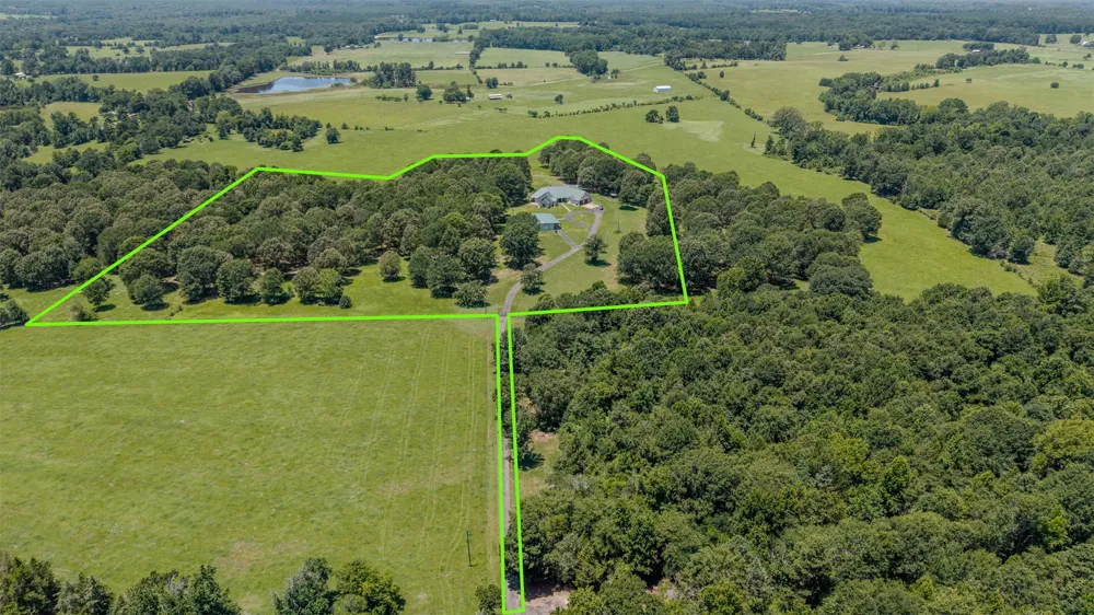 263 County Road 1602 Linden, TX 75562