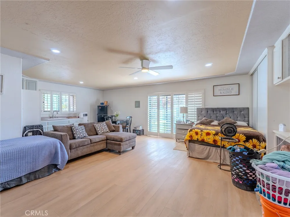 10410 Live Oak Cherry Valley, CA 92223