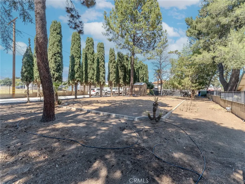 10410 Live Oak Cherry Valley, CA 92223