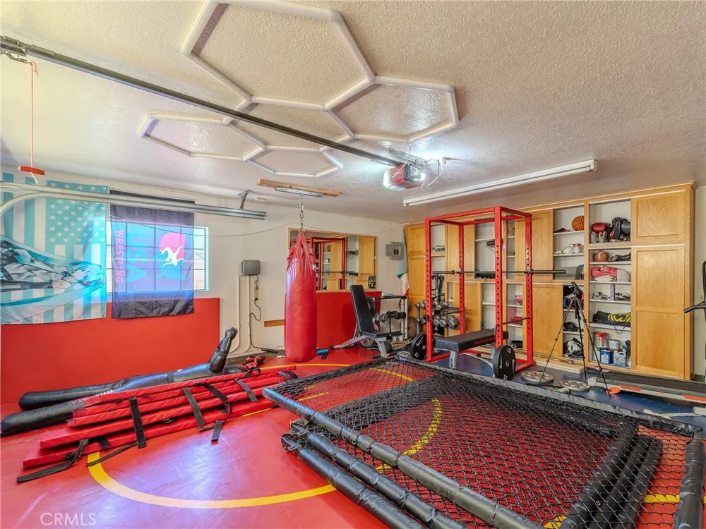 10410 Live Oak Cherry Valley, CA 92223