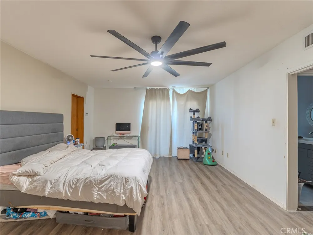 10410 Live Oak Cherry Valley, CA 92223