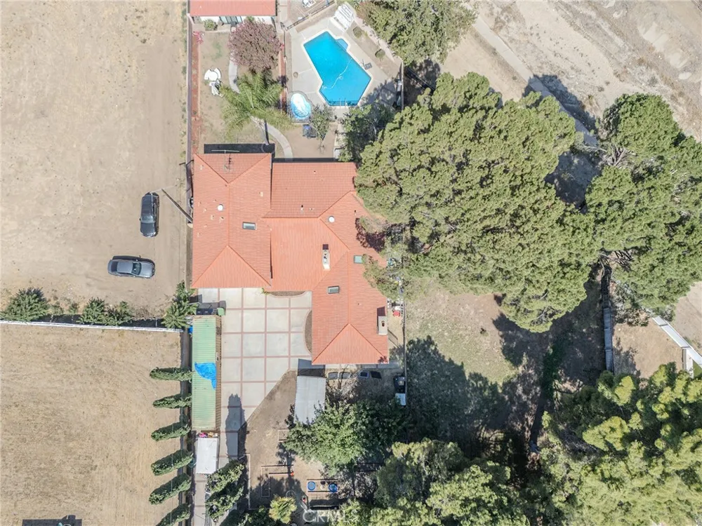 10410 Live Oak Cherry Valley, CA 92223