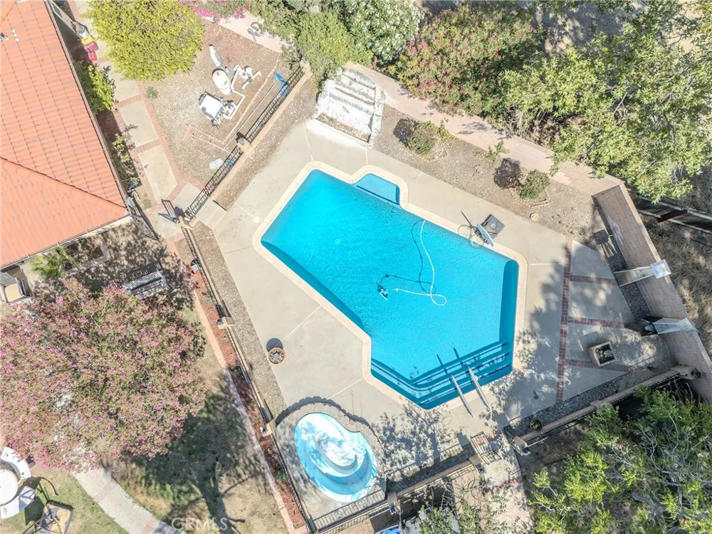 10410 Live Oak Cherry Valley, CA 92223