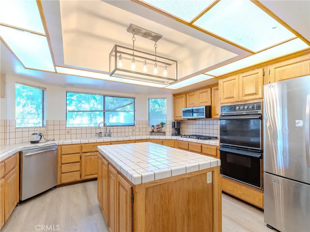 10410 Live Oak Cherry Valley, CA 92223