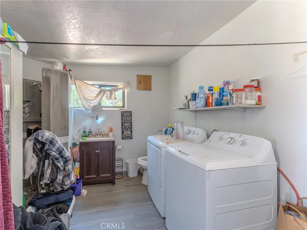 10410 Live Oak Cherry Valley, CA 92223