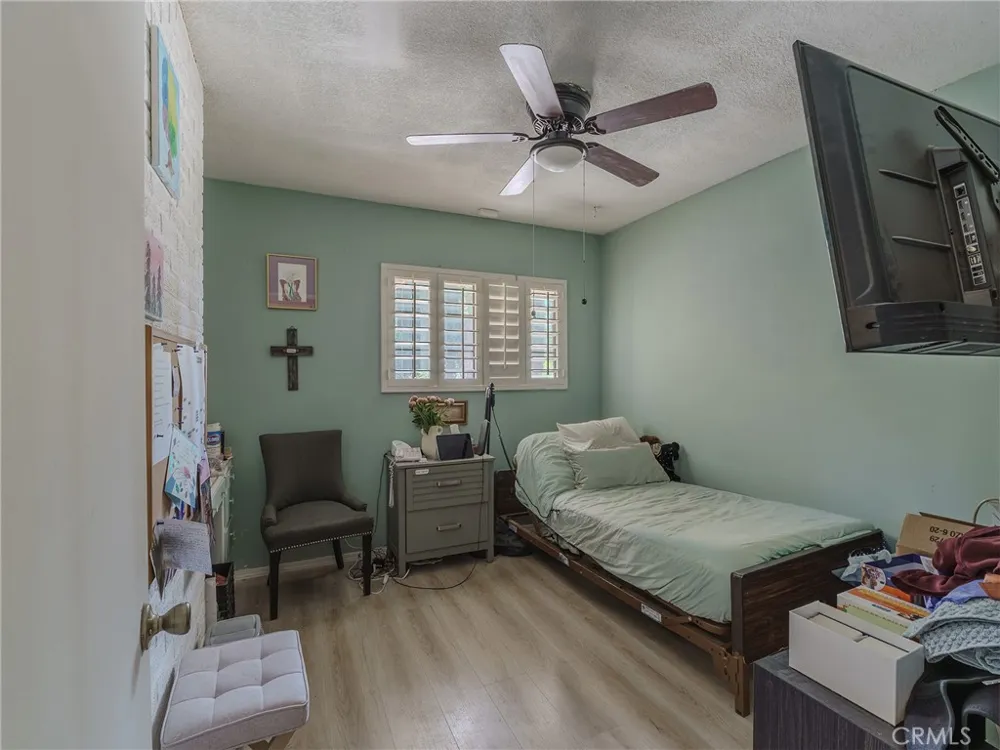 10410 Live Oak Cherry Valley, CA 92223
