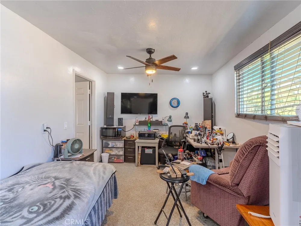 10410 Live Oak Cherry Valley, CA 92223