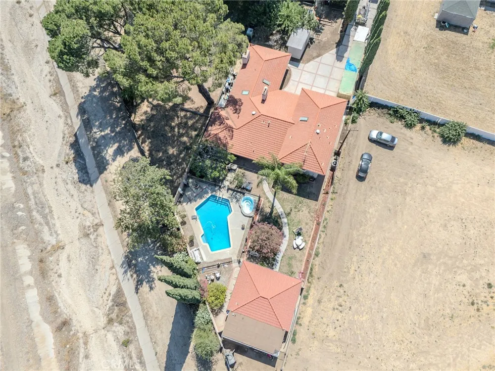 10410 Live Oak Cherry Valley, CA 92223