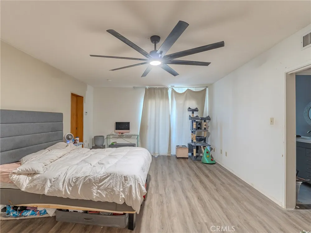10410 Live Oak Cherry Valley, CA 92223