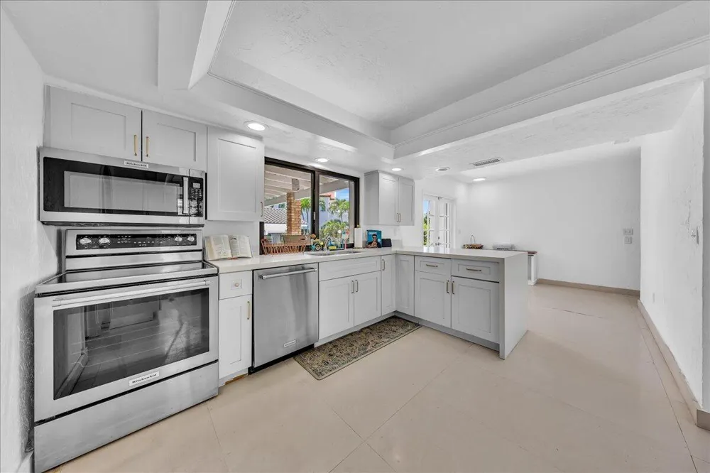 5901 SW 136th Street Pinecrest, FL 33156