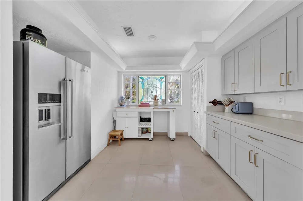 5901 SW 136th Street Pinecrest, FL 33156