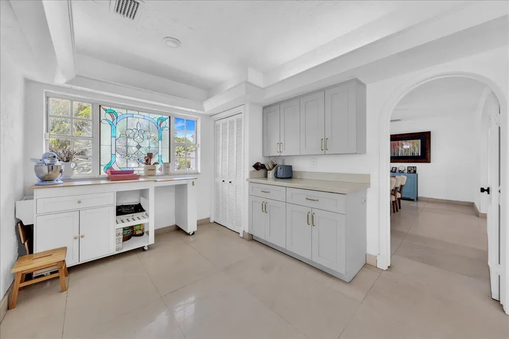5901 SW 136th Street Pinecrest, FL 33156