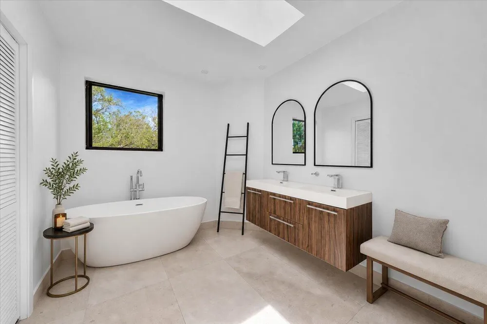 5901 SW 136th Street Pinecrest, FL 33156