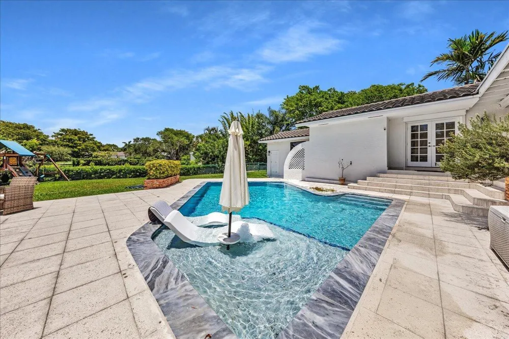 5901 SW 136th Street Pinecrest, FL 33156