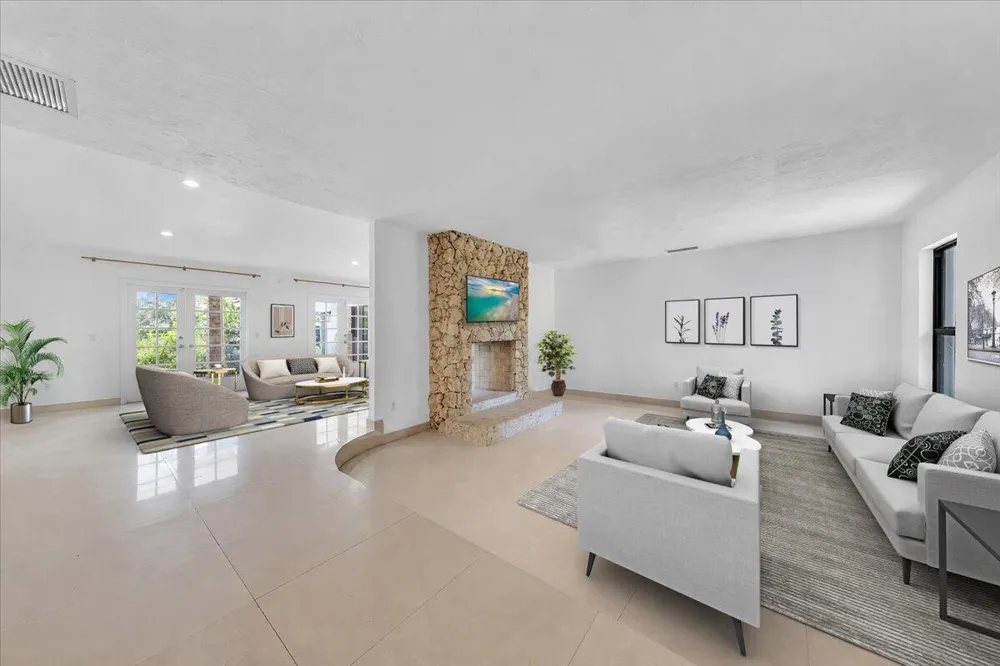 5901 SW 136th Street Pinecrest, FL 33156