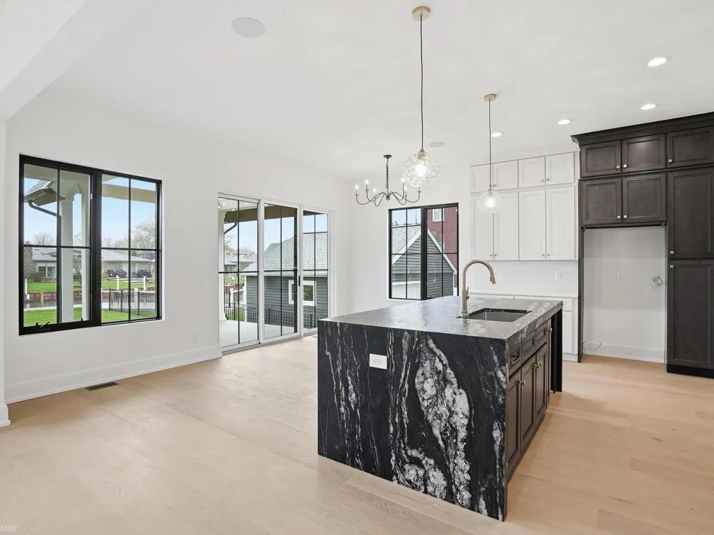41225 Belvidere Street Harrison Charter Township, MI 48045