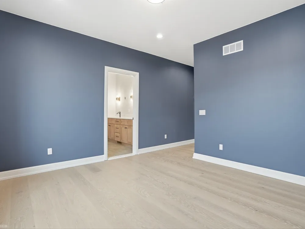 41225 Belvidere Street Harrison Charter Township, MI 48045
